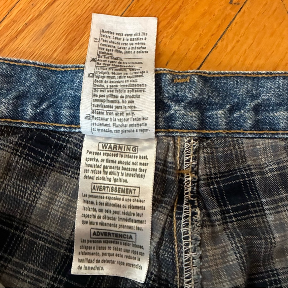 Men’s Carhartt Insulated Jeans - 32x34 - Picture 8 of 11
